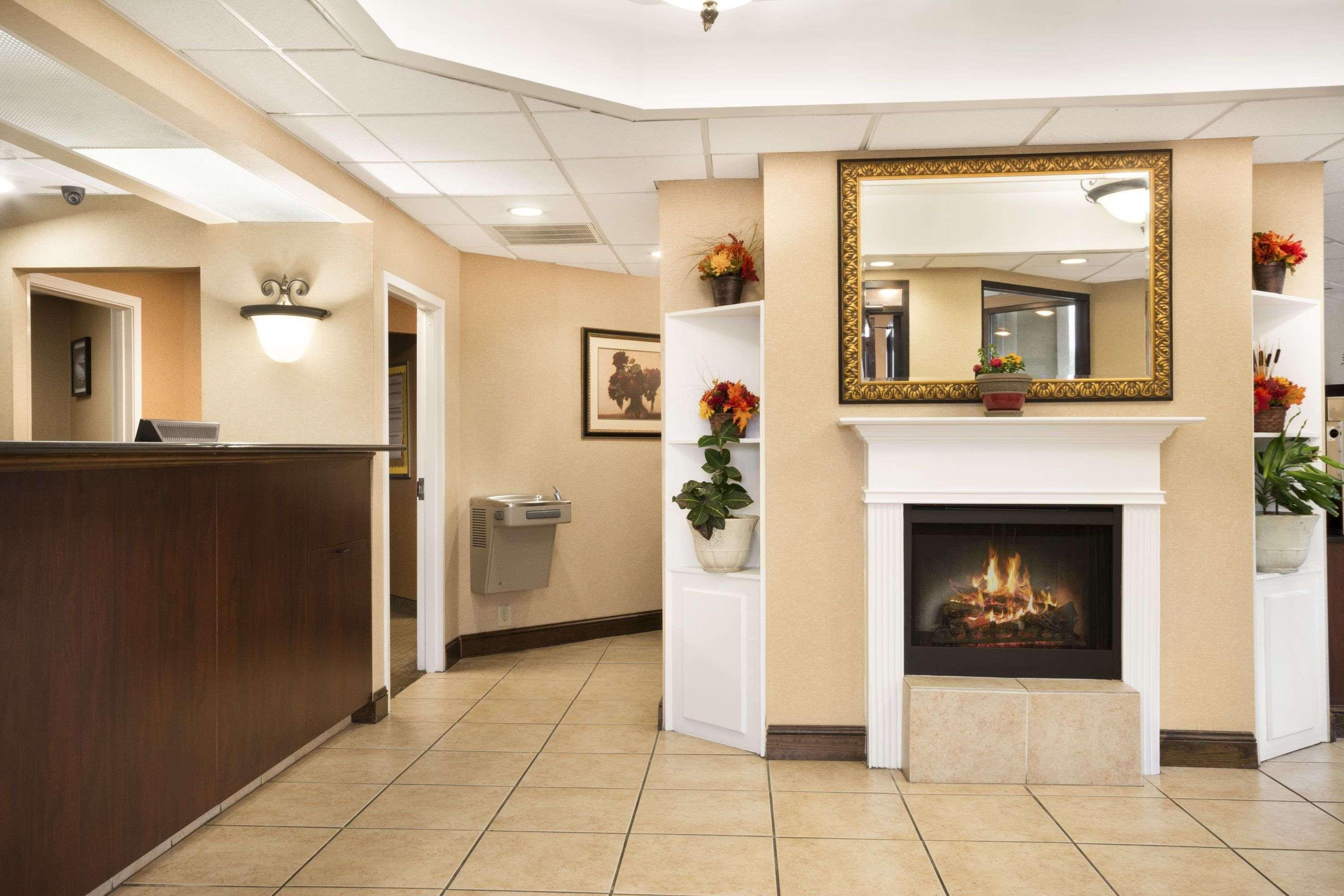 Days Inn By Wyndham Weldon Roanoke Rapids Buitenkant foto