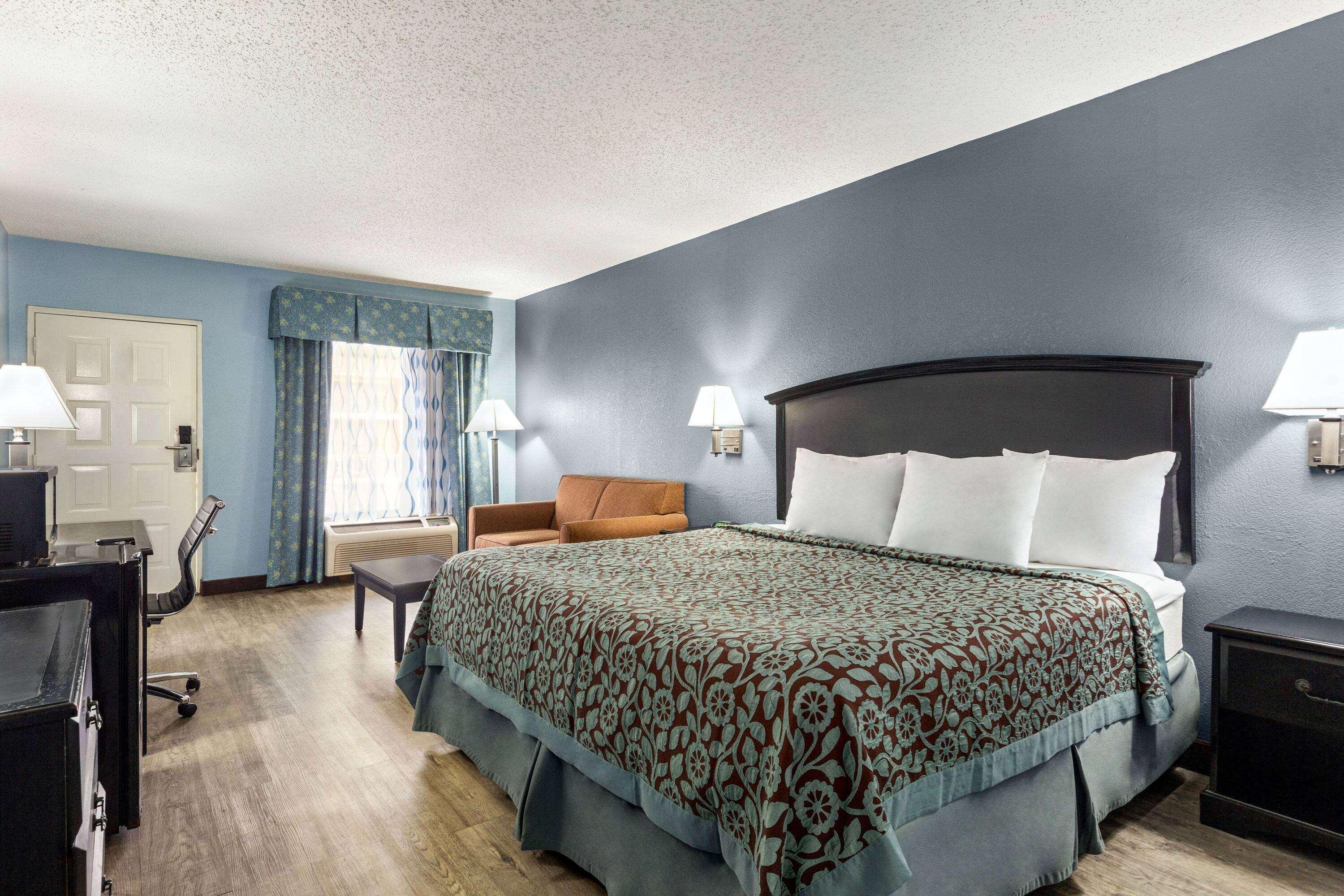 Days Inn By Wyndham Weldon Roanoke Rapids Buitenkant foto