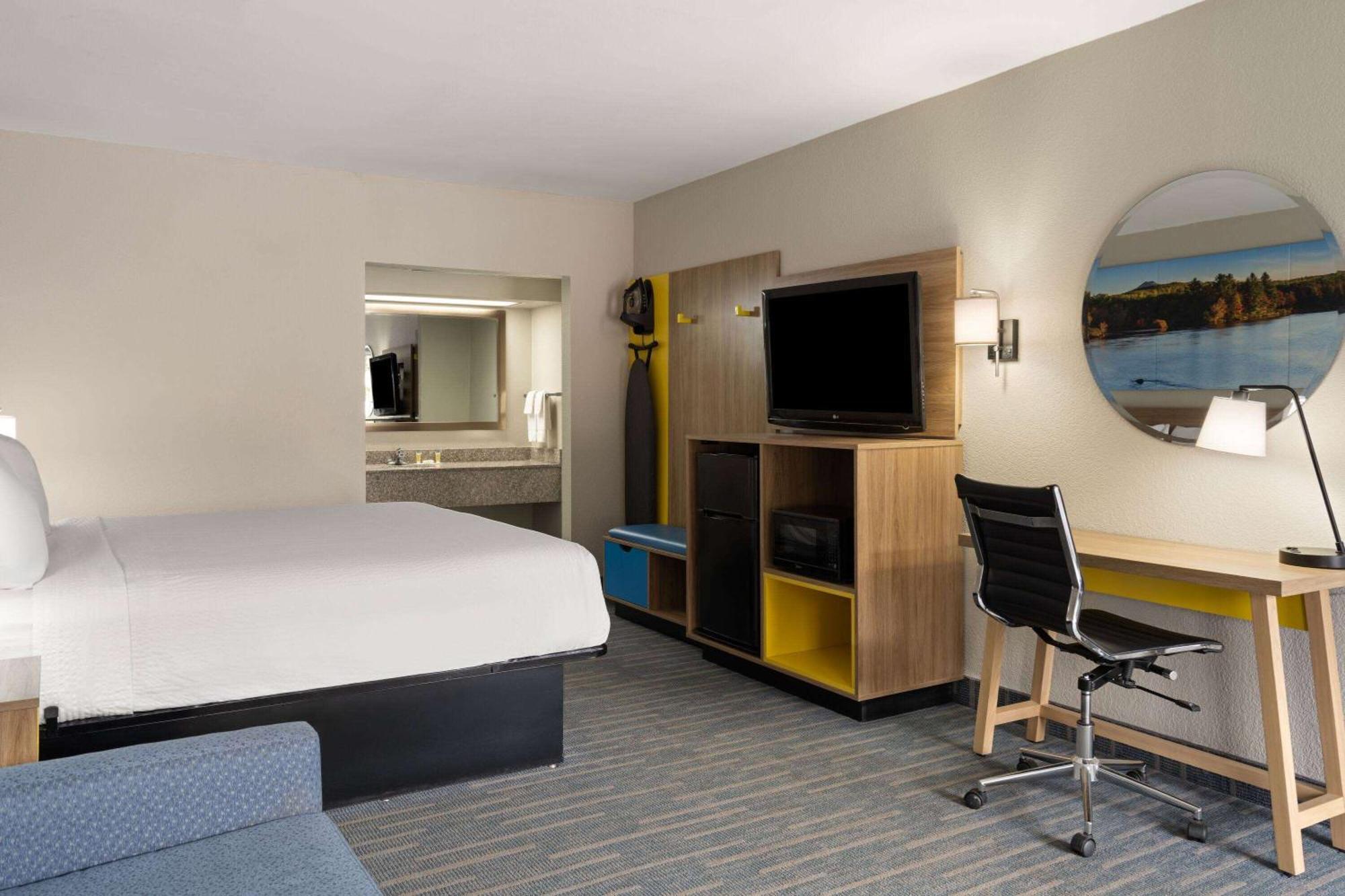 Days Inn By Wyndham Weldon Roanoke Rapids Buitenkant foto
