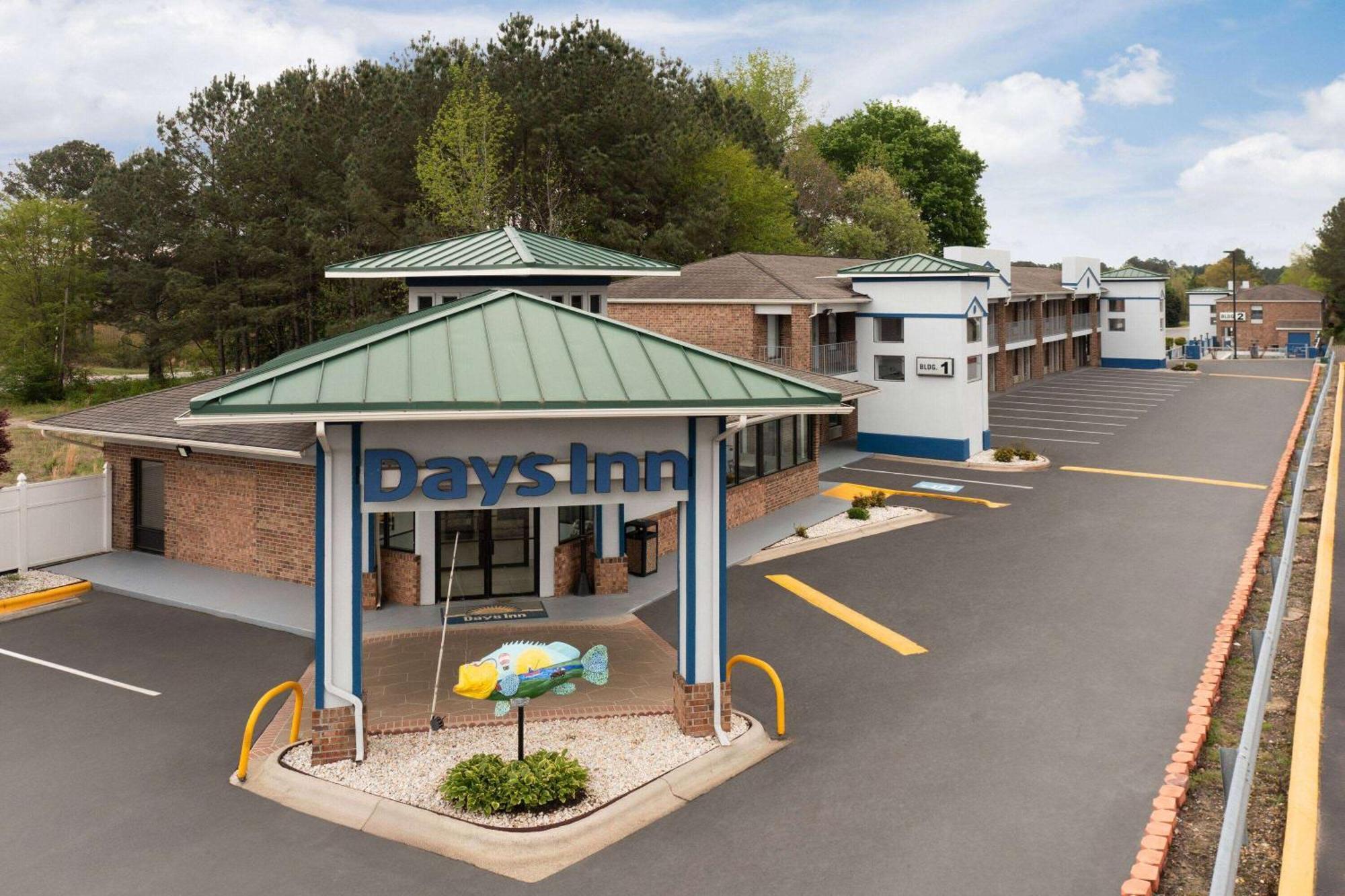 Days Inn By Wyndham Weldon Roanoke Rapids Buitenkant foto